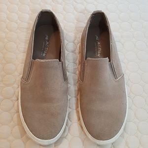 🌳 Kenneth Cole Genuine Leather Slip on sneakers